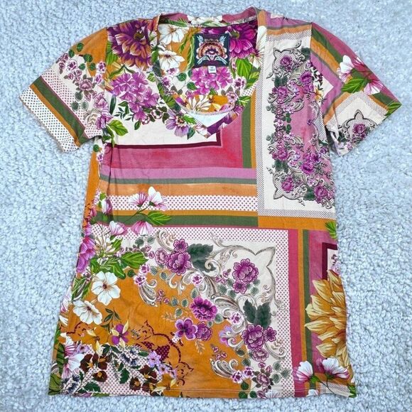 Johnny Was Romantic Bamboo V-Neck Tee - Picture 2 of 10